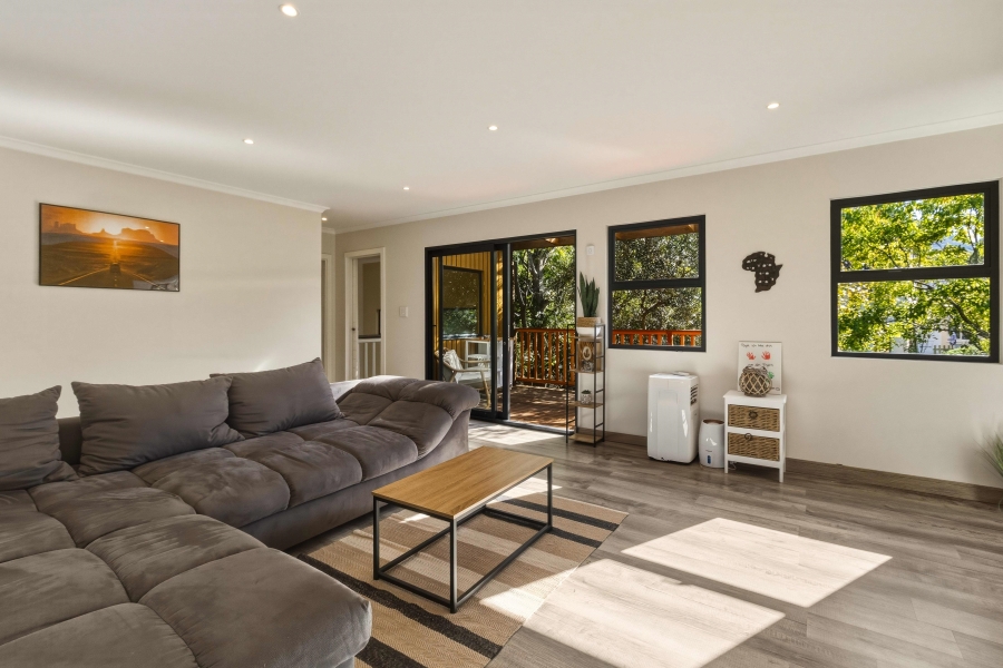9 Bedroom Property for Sale in Golden Acre Western Cape